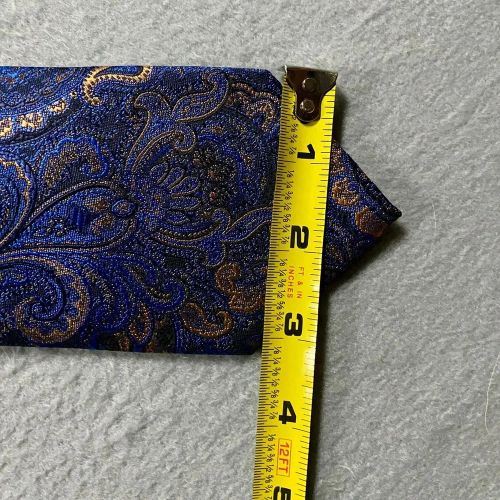 Barry Wang Mens Blue Gold Paisley 100% Silk Hand Tailored Necktie Style Italy